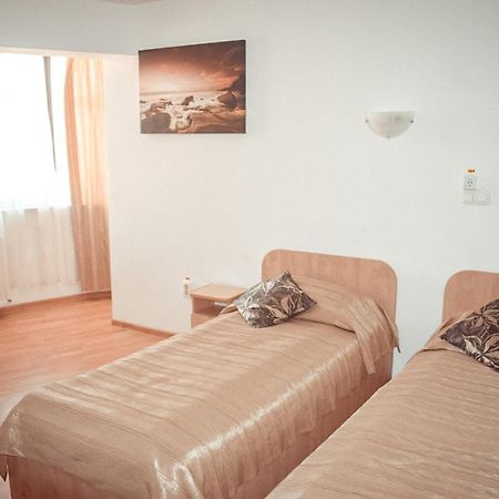 Pensiunea Belvedere Craiova Ngoại thất bức ảnh